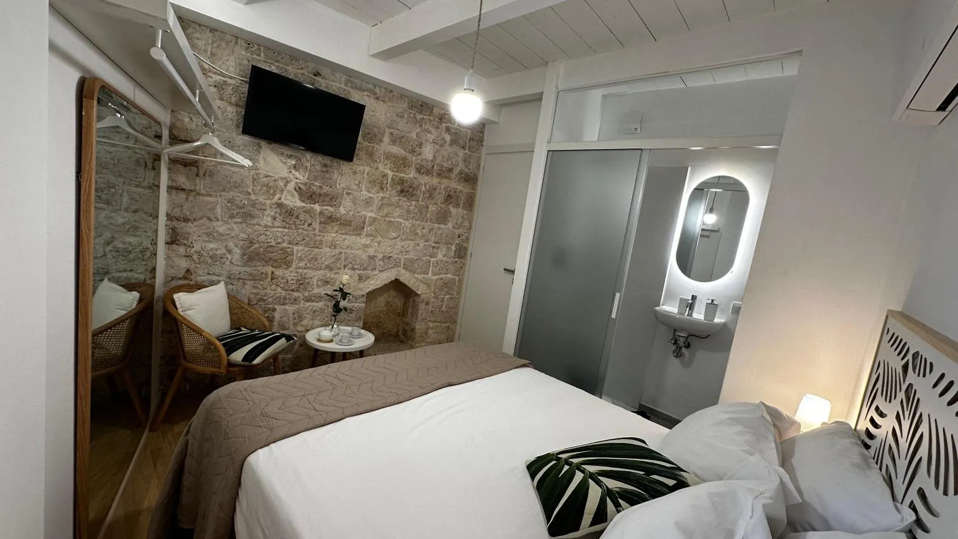 Dimora Storica La Torretta Apartment Bari